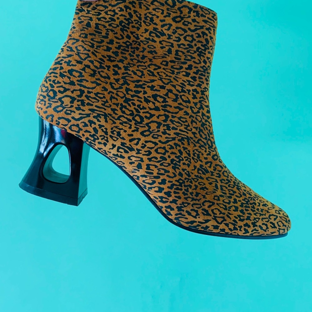 Vintage 90’s Leather Cheetah Short Boots Sz 6.5M